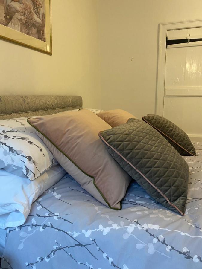 Stunning 2 Bedroom Flat In A Central Location New Alresford Exterior foto